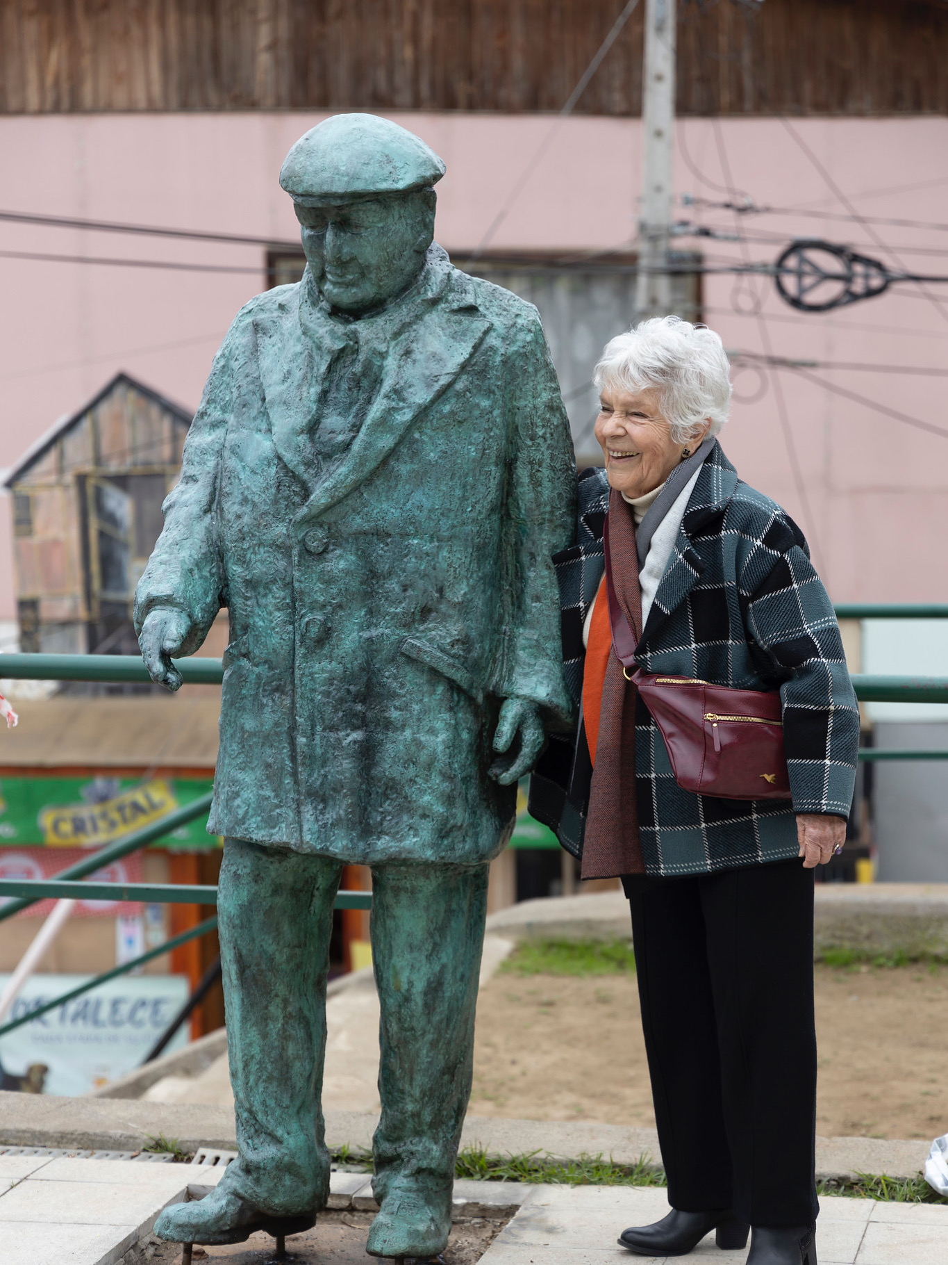fundacion-pablo-neruda-poetas-vuelven-a-valparaiso
