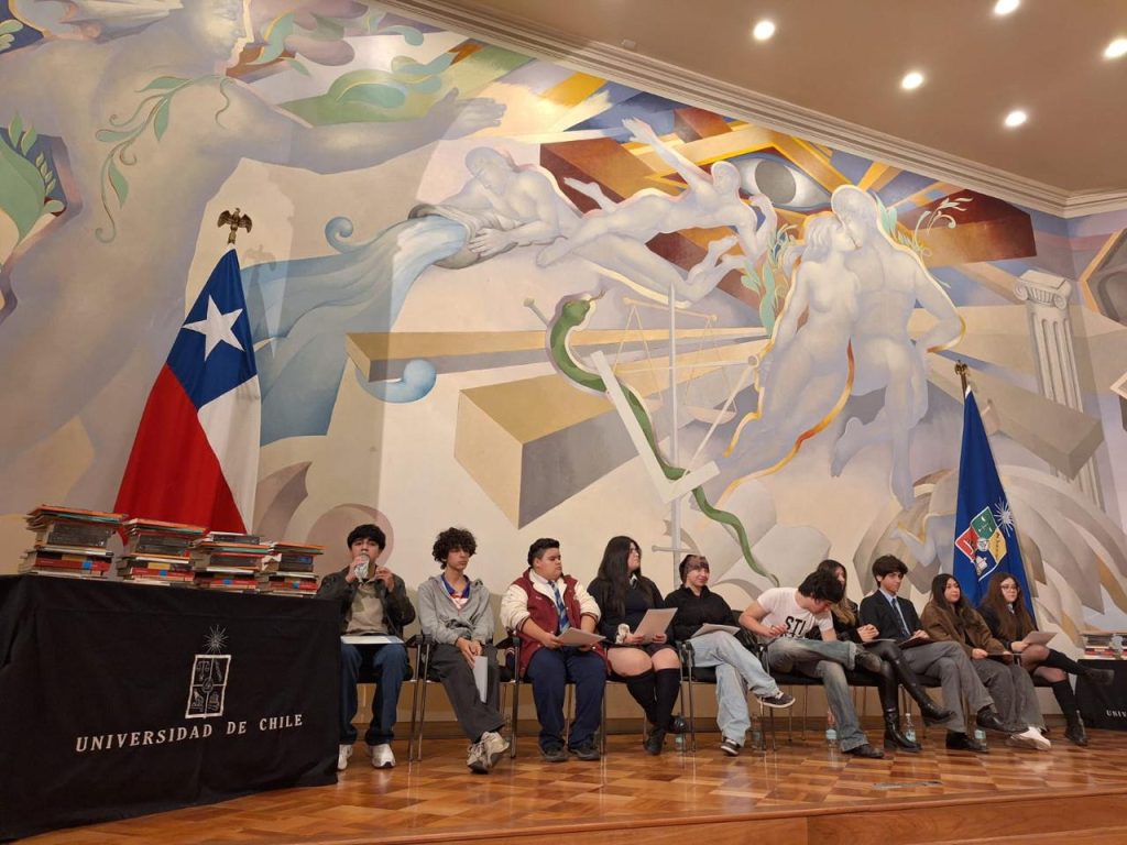 cultura_fundacion_pablo_neruda_ceremonia_premiacion_concurso_poesia_juvenil_2025_abril_2026_21