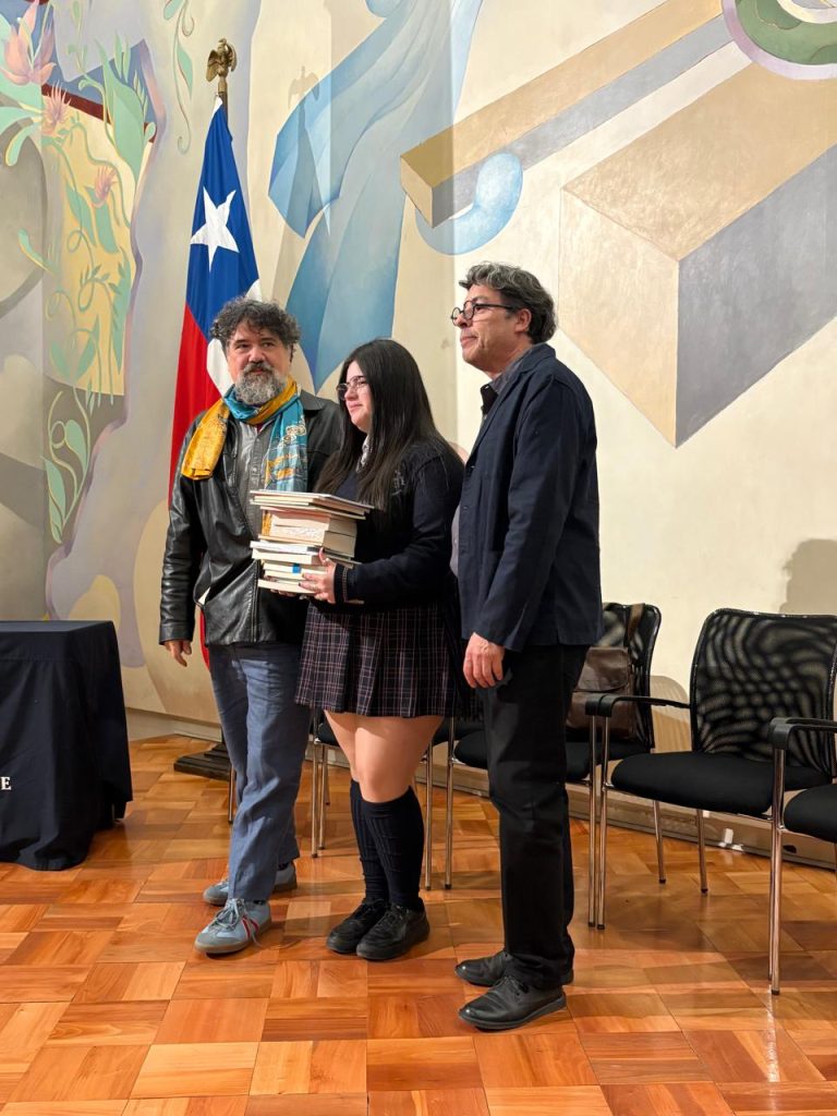 cultura_fundacion_pablo_neruda_ceremonia_premiacion_concurso_poesia_juvenil_2025_abril_2026_8